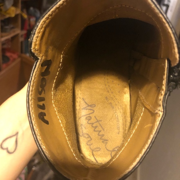 Natural Soul Pleather heeled black bootie - Picture 4 of 6